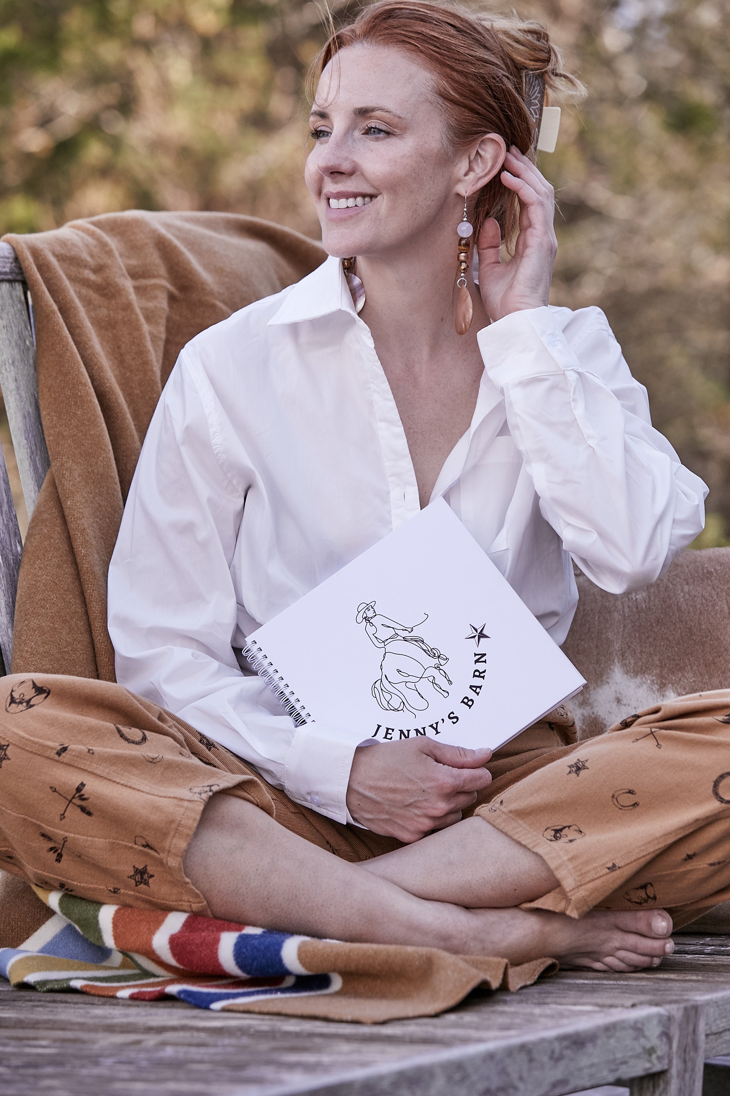 CLASSIC WHITE POCKET BUTTON DOWN