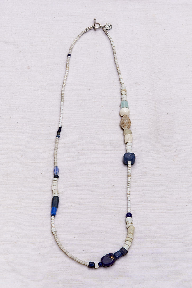 CAMPFIRE WHITE AND BLUE SAIL NECKLACE