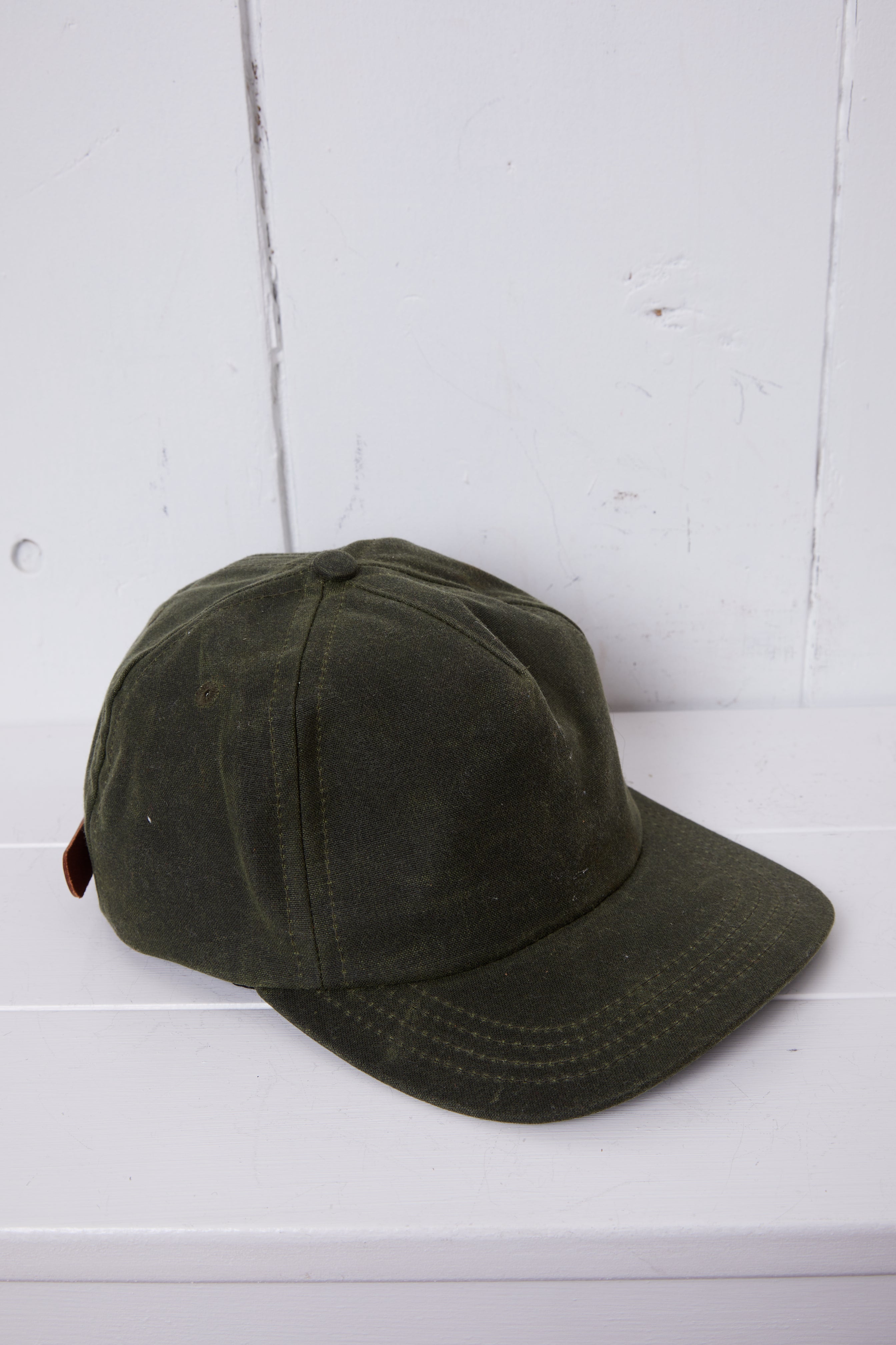 WAXED OLIVE CAMPER HAT