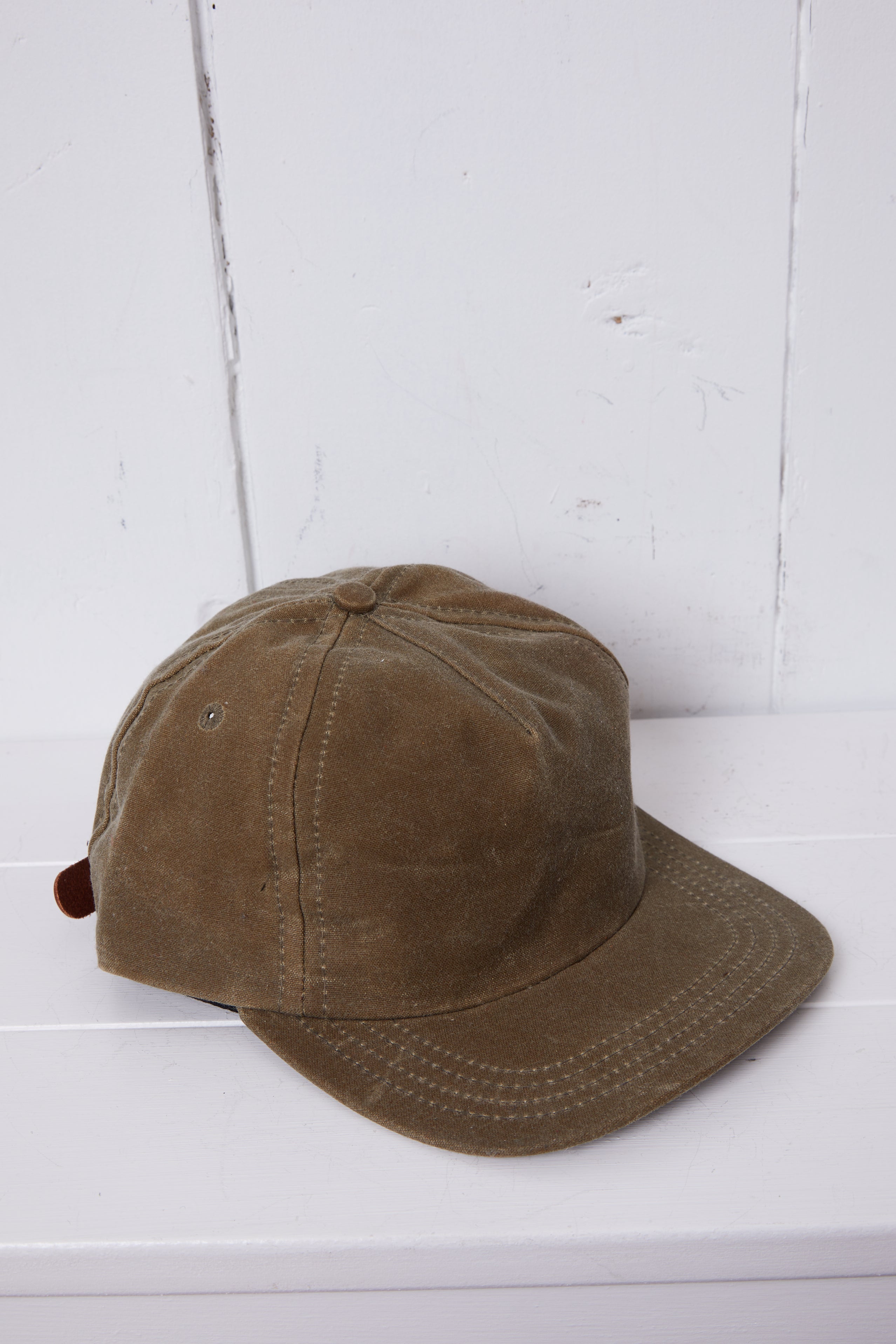 WAXED FIELD TAN CAMPER HAT
