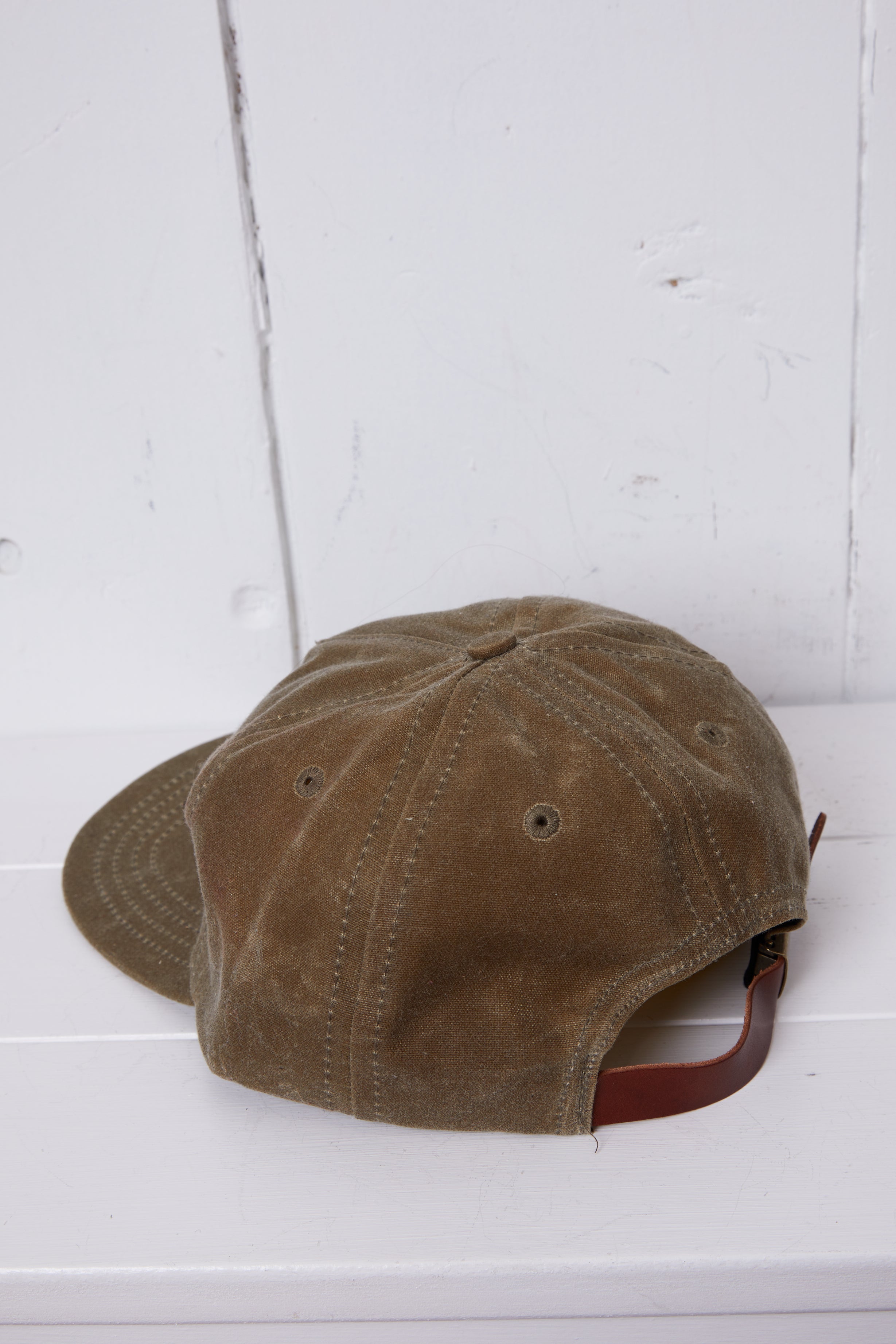 WAXED FIELD TAN CAMPER HAT