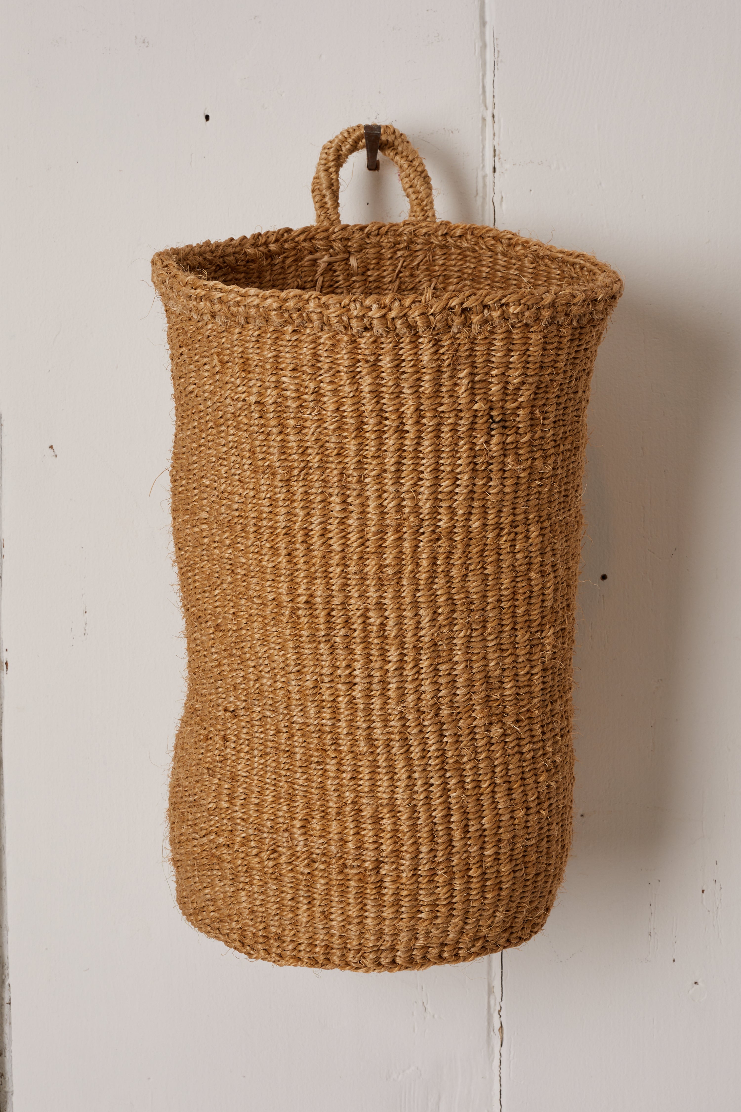 KHAKI HANGING BASKET