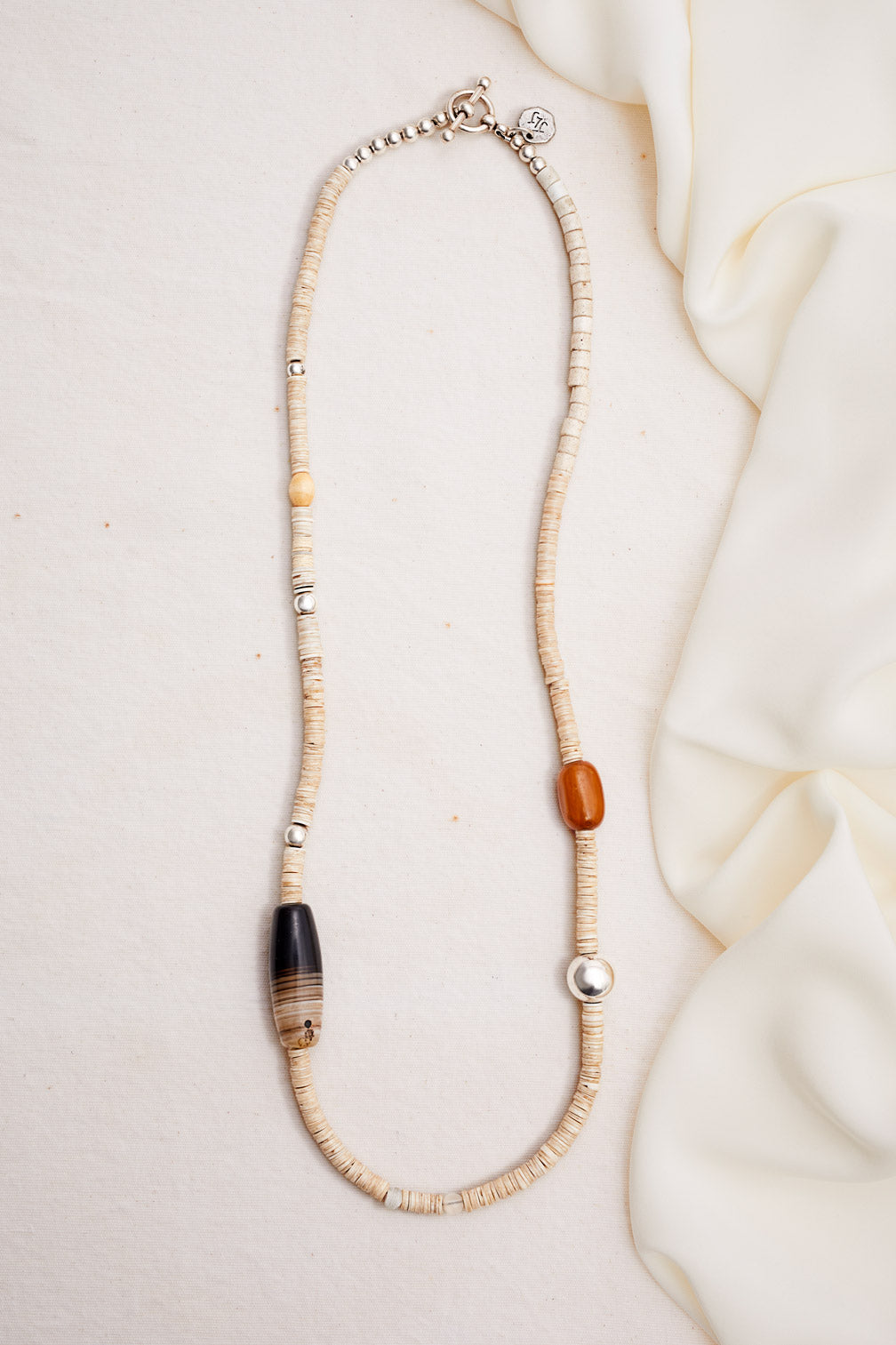 CREAMY AMBER AND AGATE STERLING SILVER NECKLACE