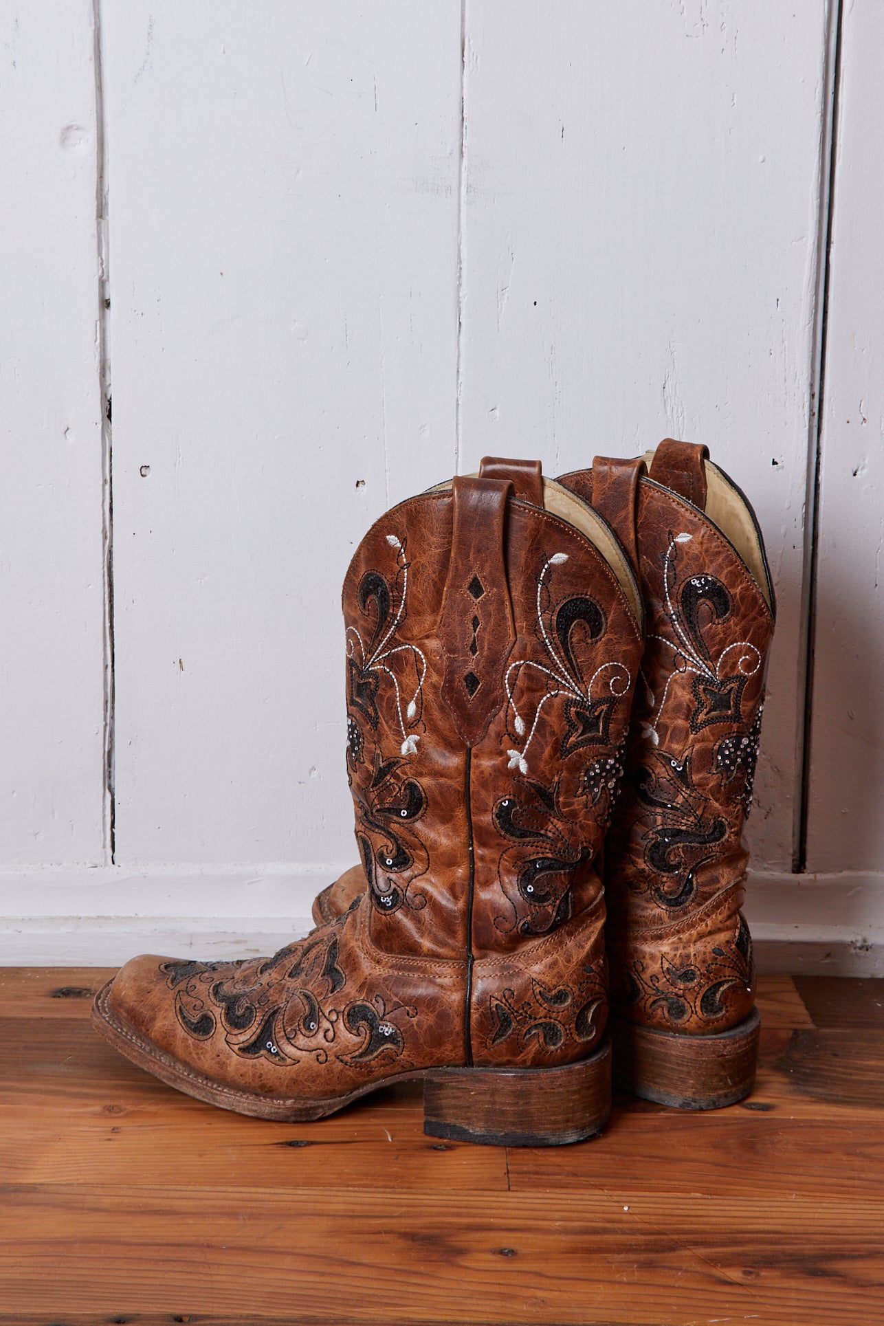 VINTAGE BROWN AND BLACK RHINESTONE COWBOY BOOTS