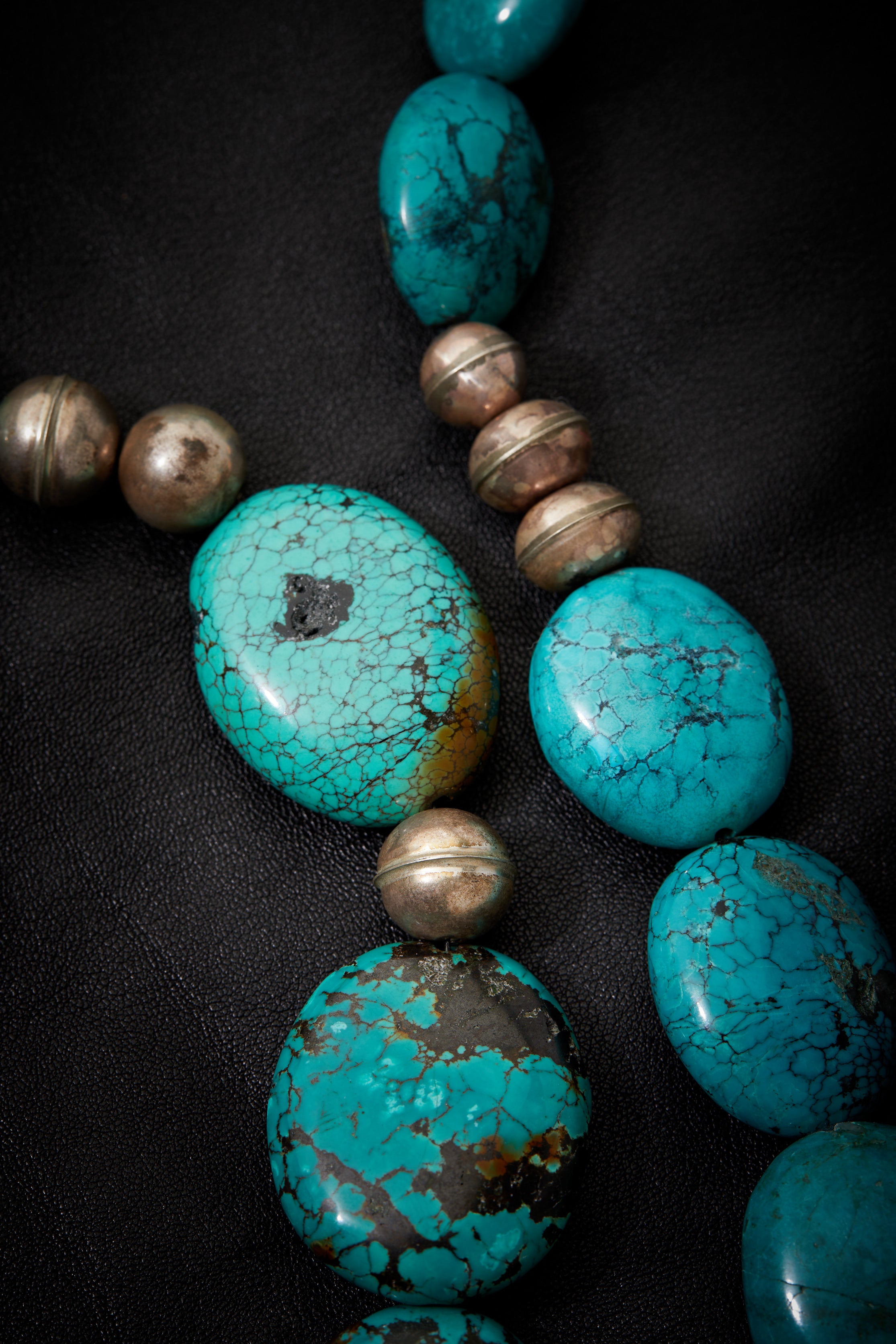 LARGE TURQUOISE STONE AND CONCHO PENDANT NECKLACE