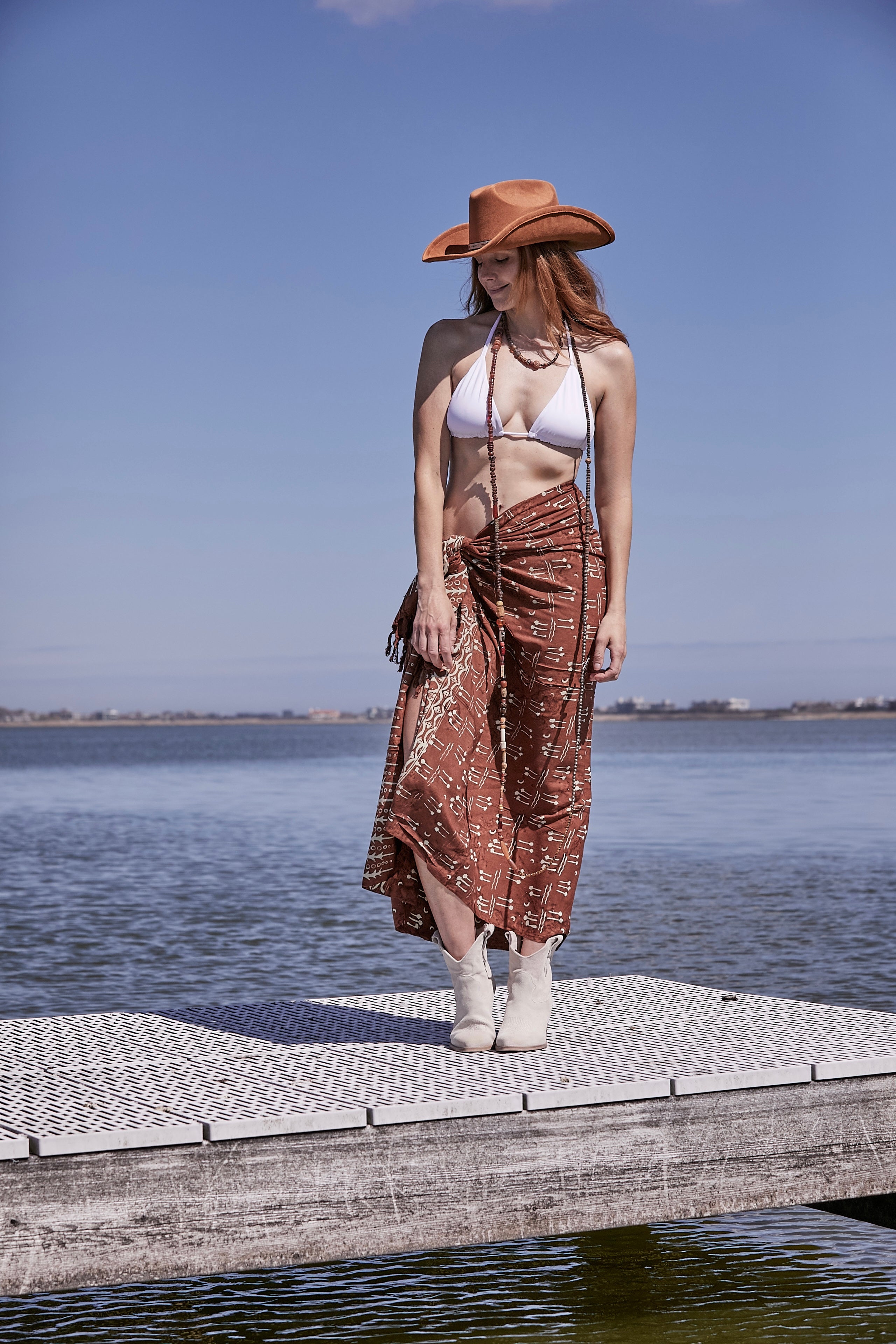 BROWN BATIK SARONG
