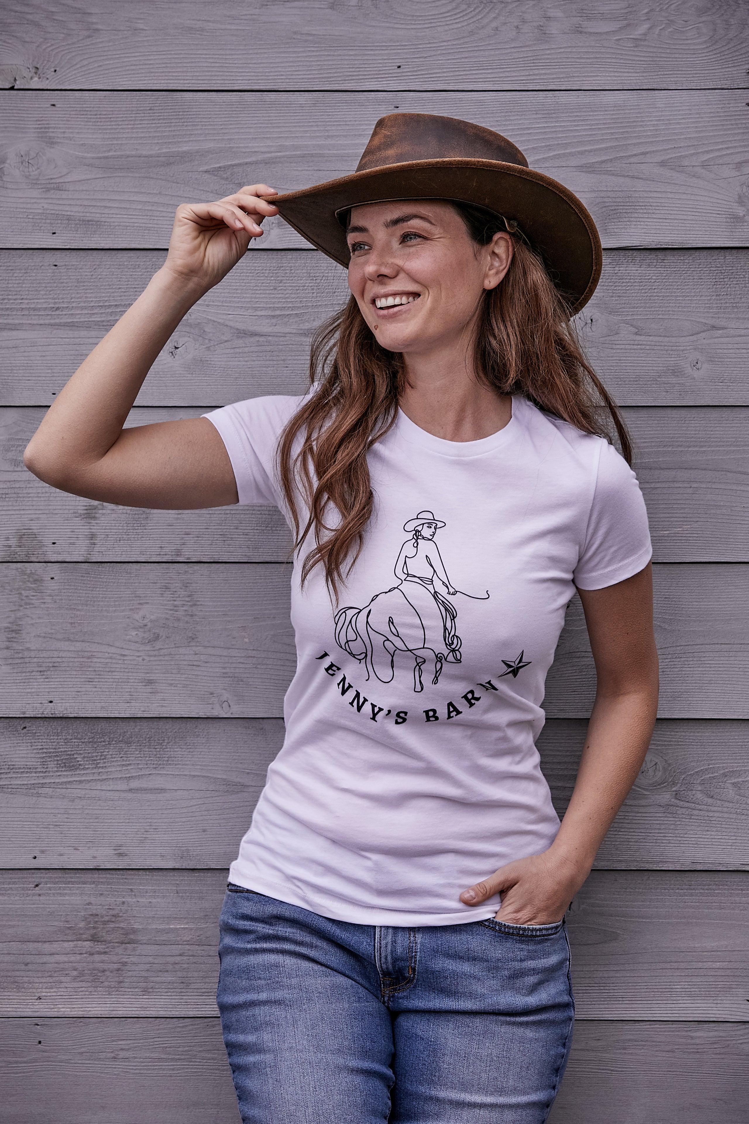 JENNY’S BARN FITTED WOMENS WHITE TEE