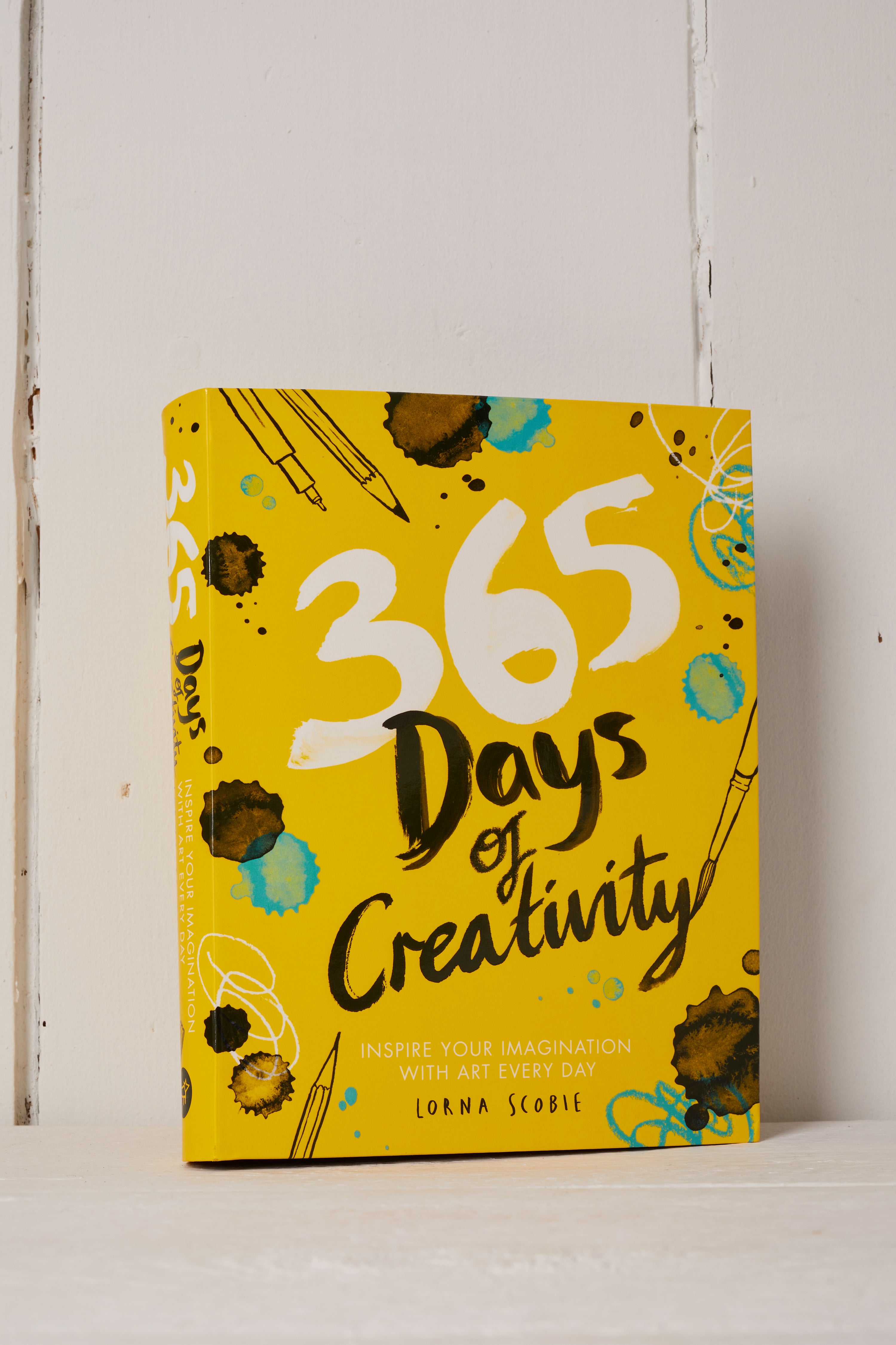 365 DAYS OF CREATIVITY BOOK