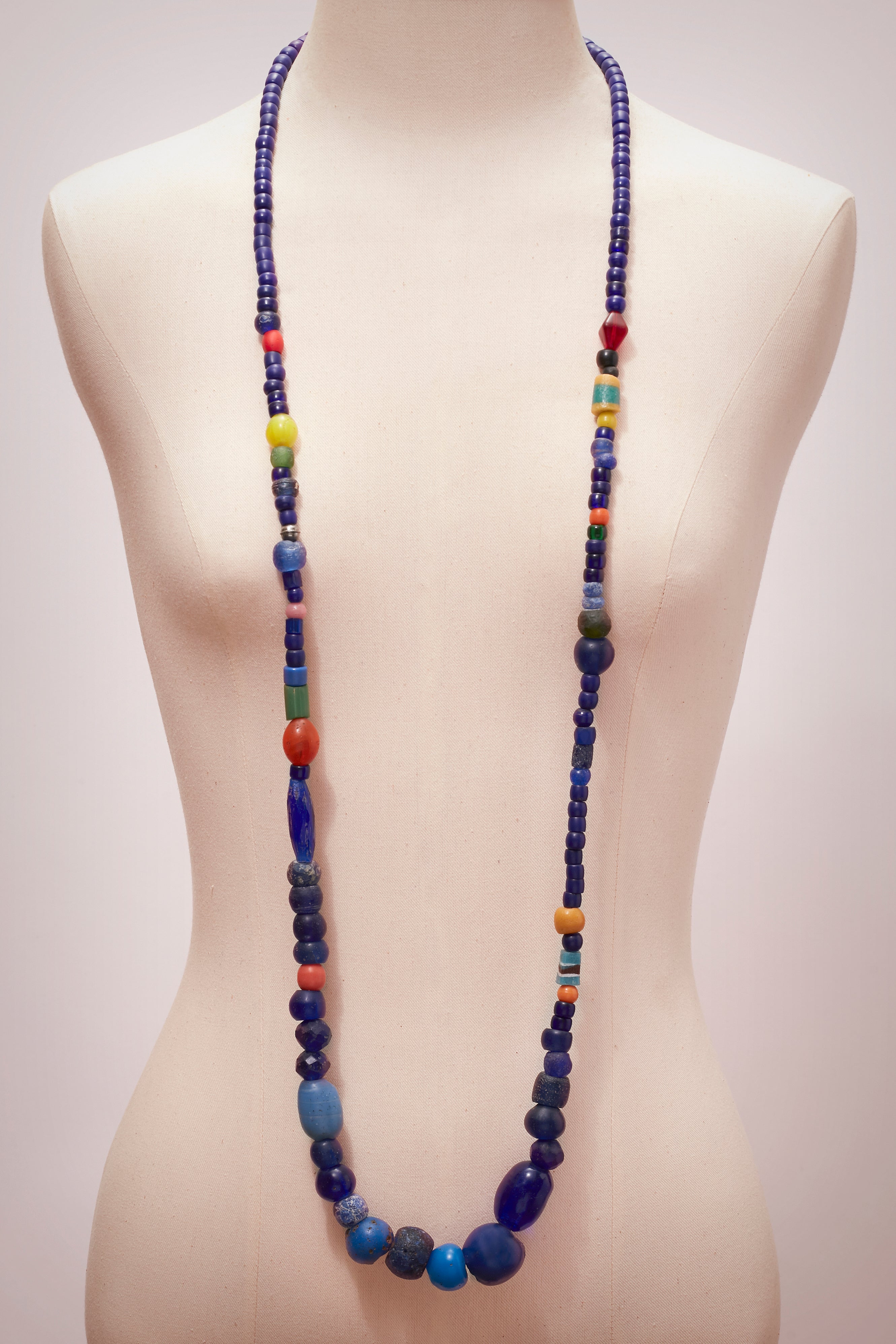 LONG NAVY CAMP BLANKET NECKLACE