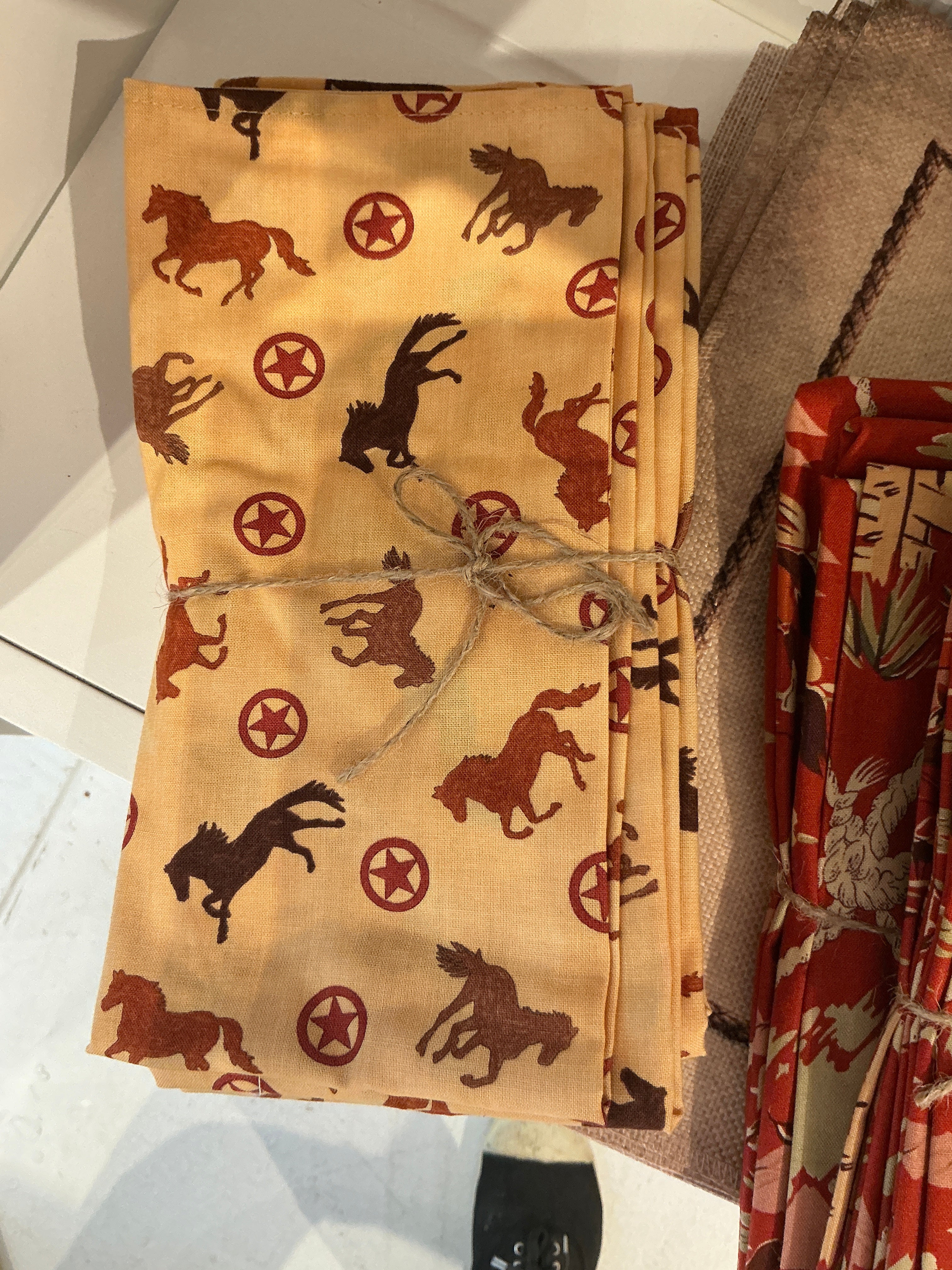 CREAM HORSES COTTON NAPKINS SET OF 6