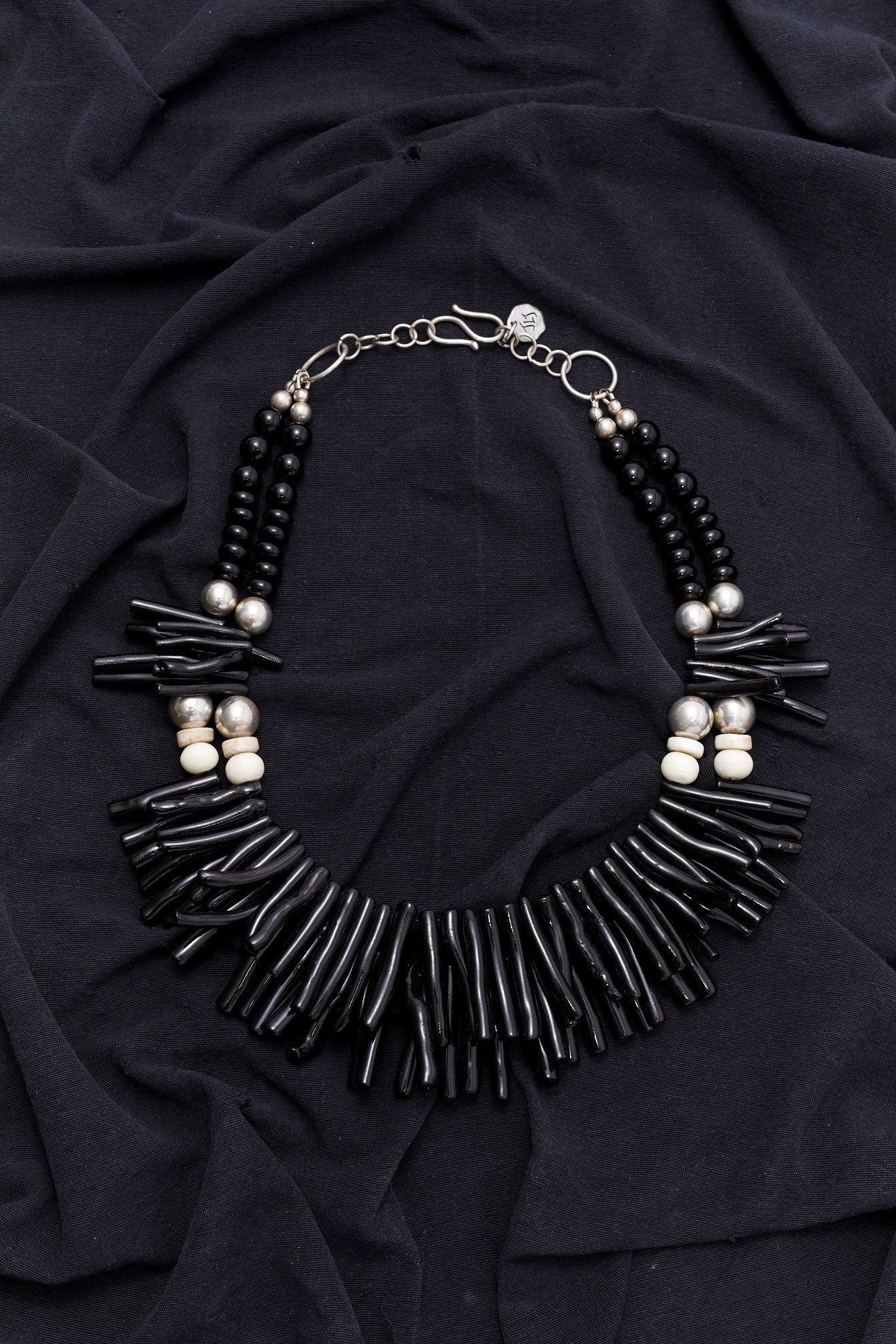 DOUBLE STRAND BLACK CORAL AND CONCH SHELL NECKLACE