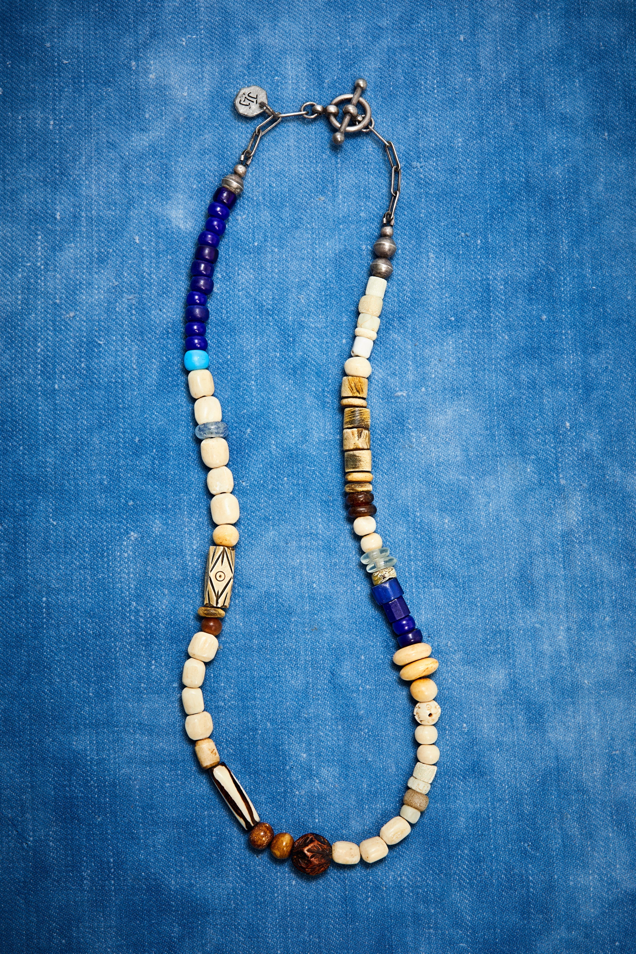 BLUE AND WHITE DIAMOND NECKLACE