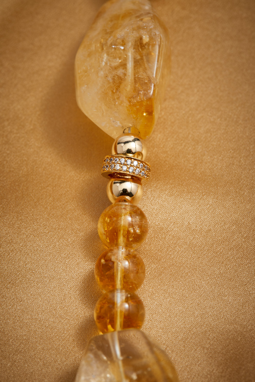 14K GOLD CTRINE AND CUBIC ZIRCONIA LIONESS NECKLACE