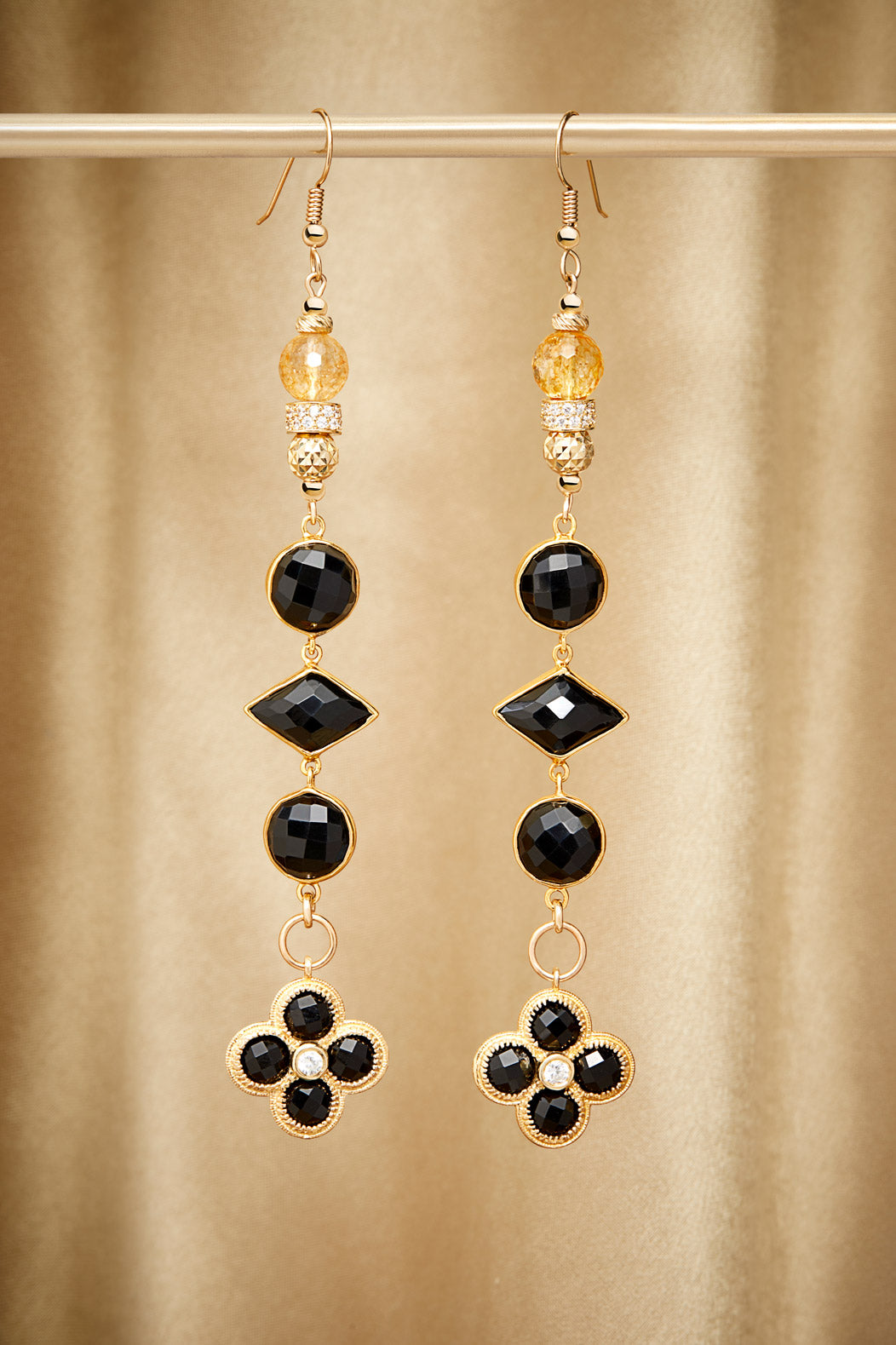 14K GOLD CITRINE AND ONYX FLOWER EARRINGS