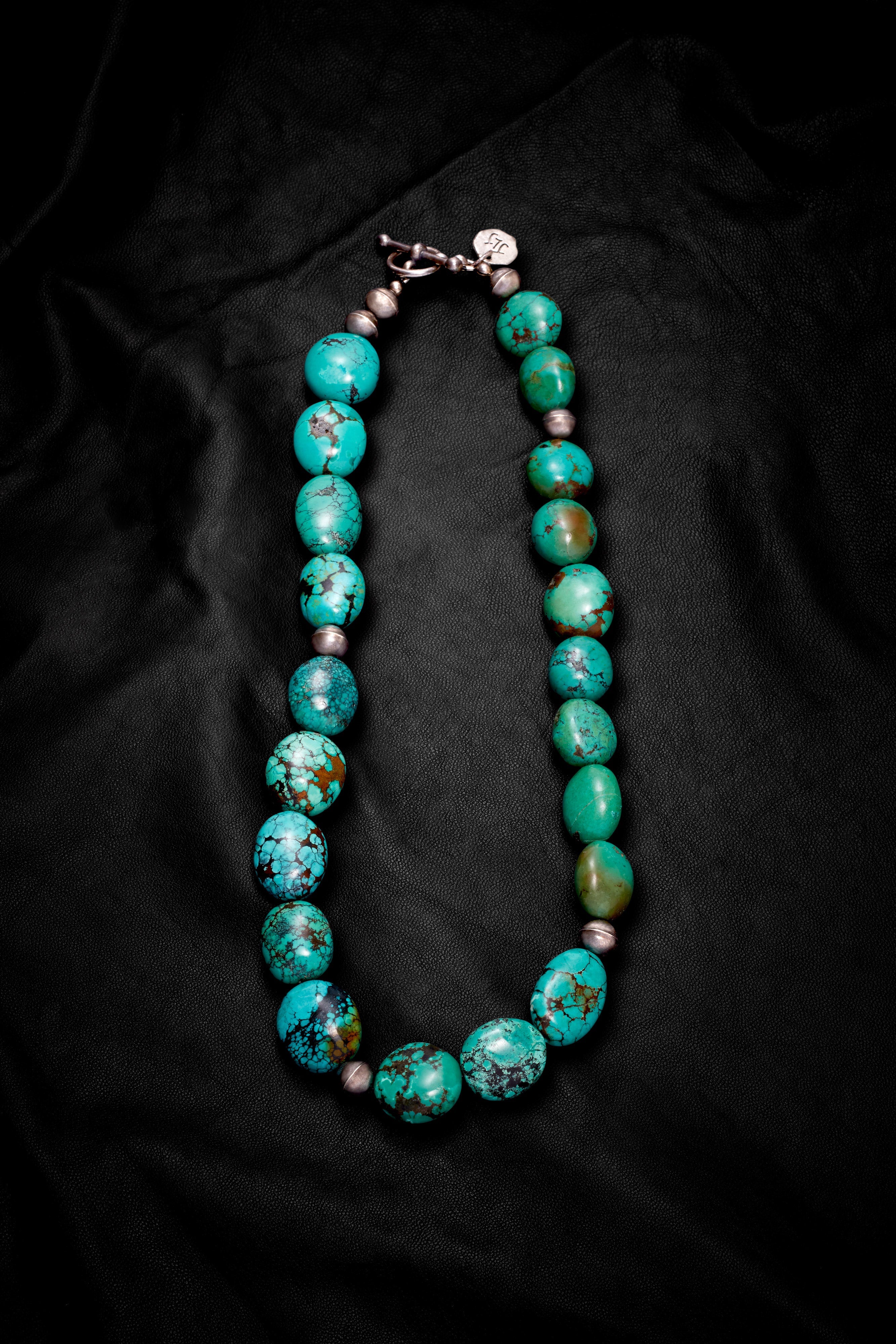 ENCHANTING BLUE TURQUOISE NECKLACE