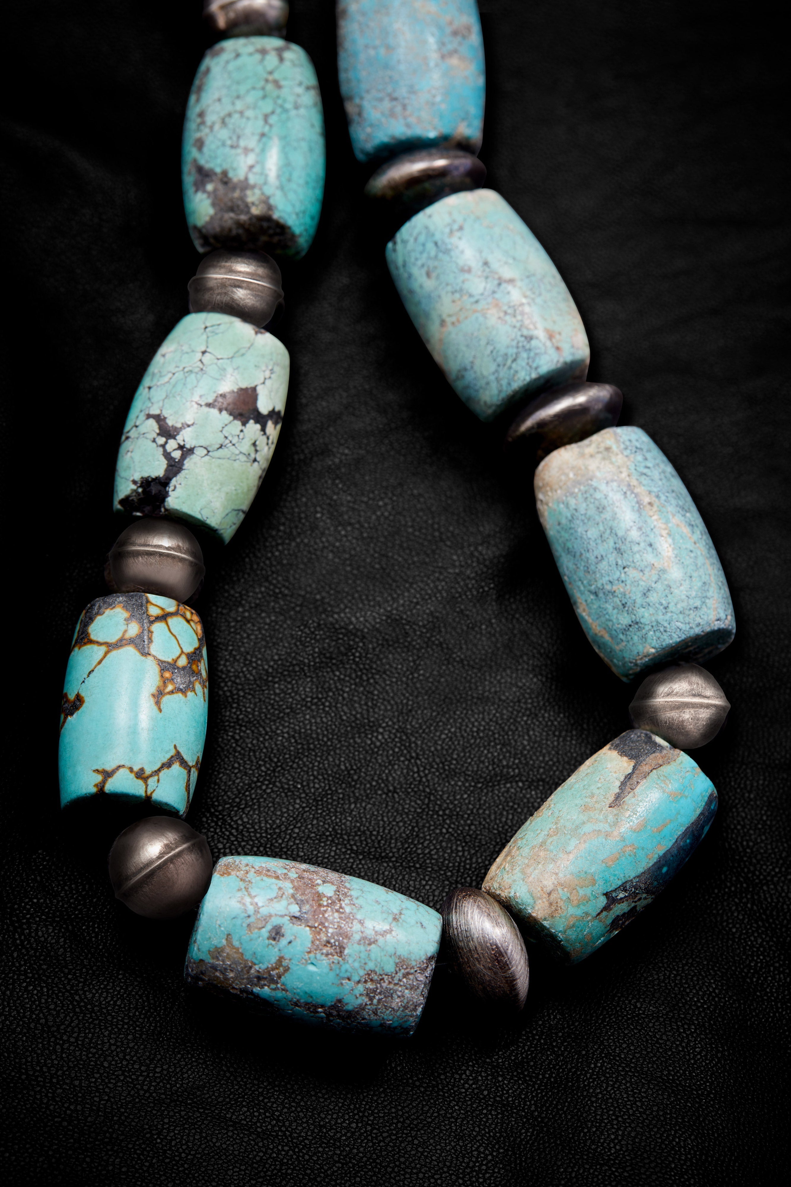 RUGGED TURQUOISE LARGE BARREL NECKLACE