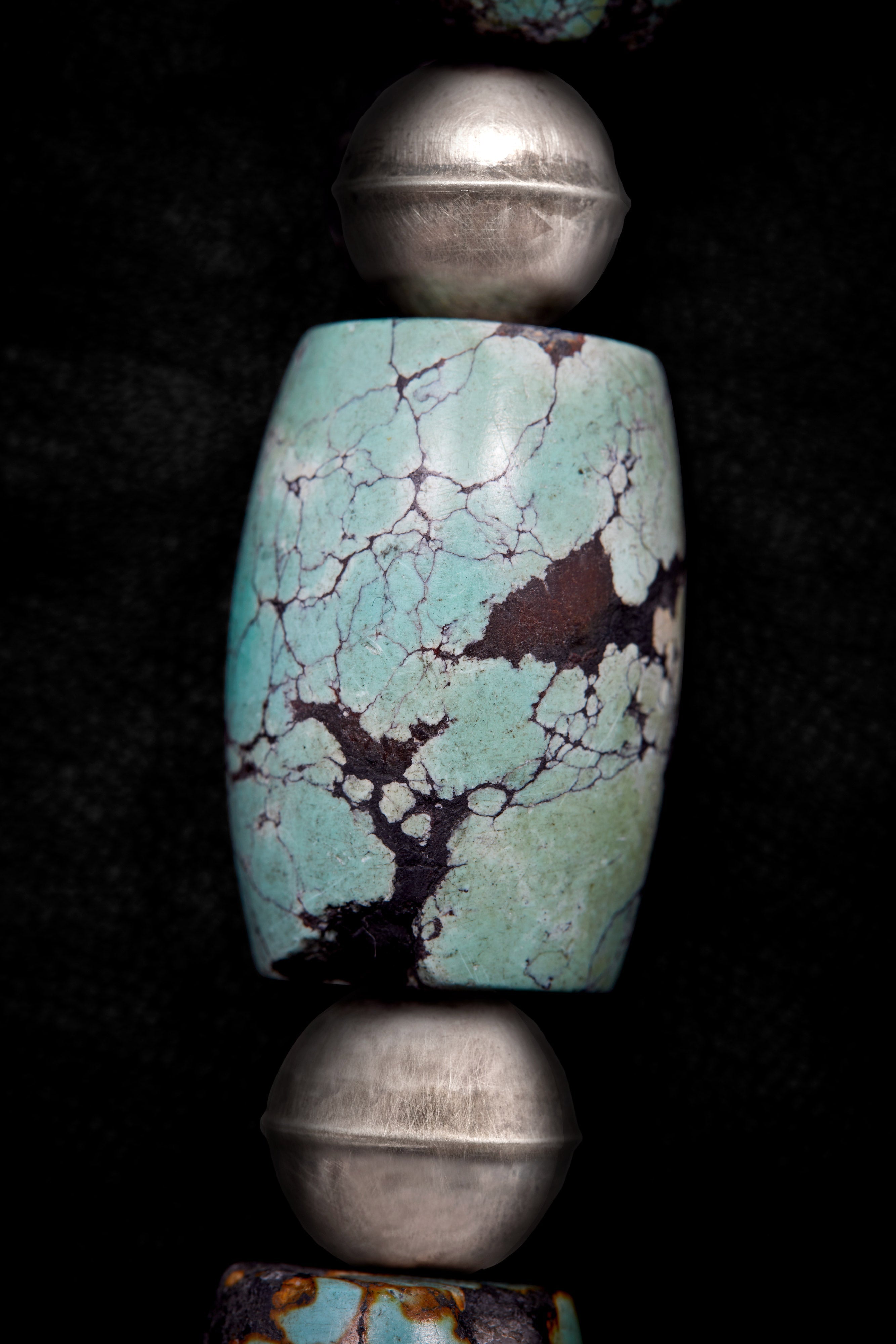 RUGGED TURQUOISE LARGE BARREL NECKLACE
