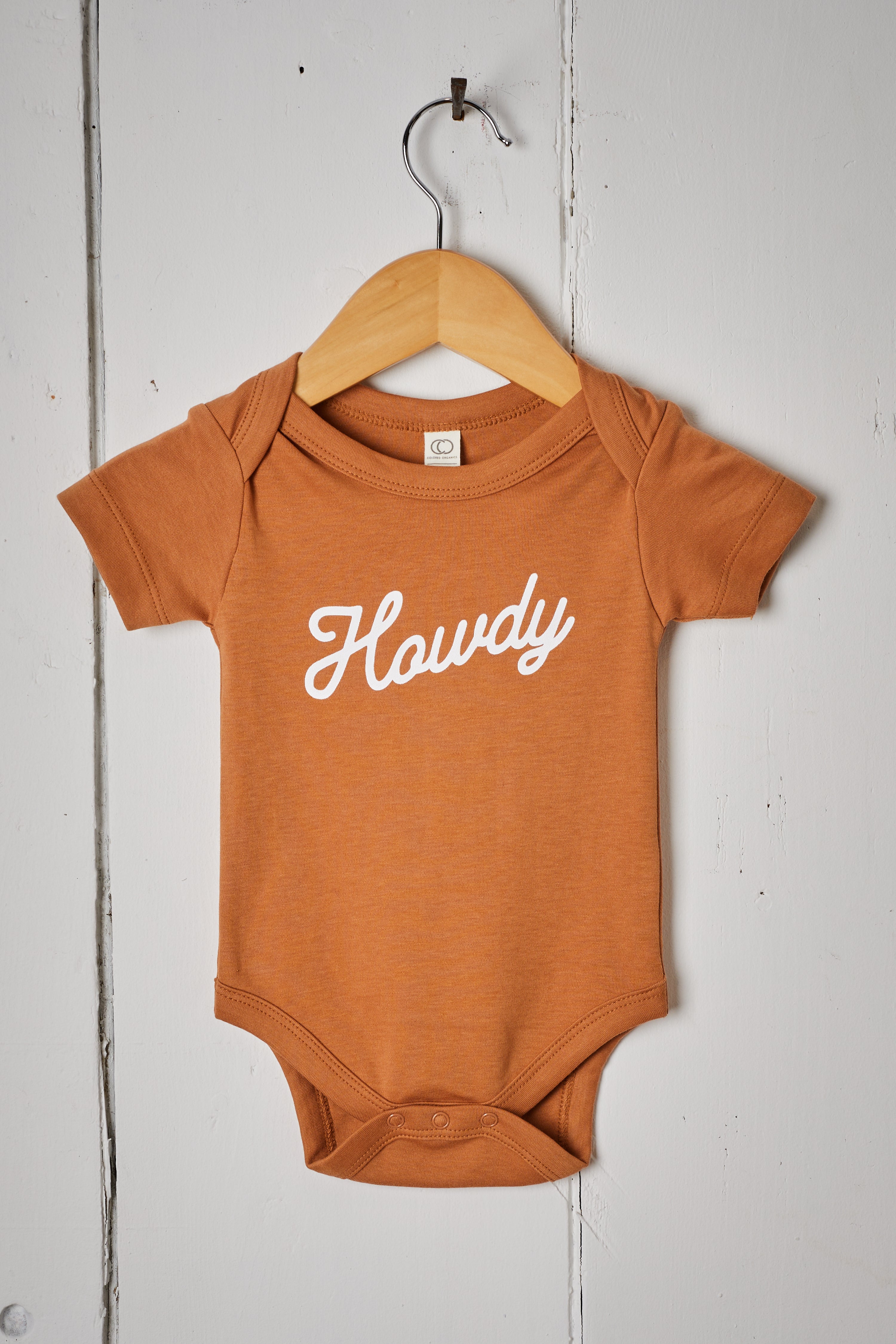 CAMEL HOWDY BABY ONESIE