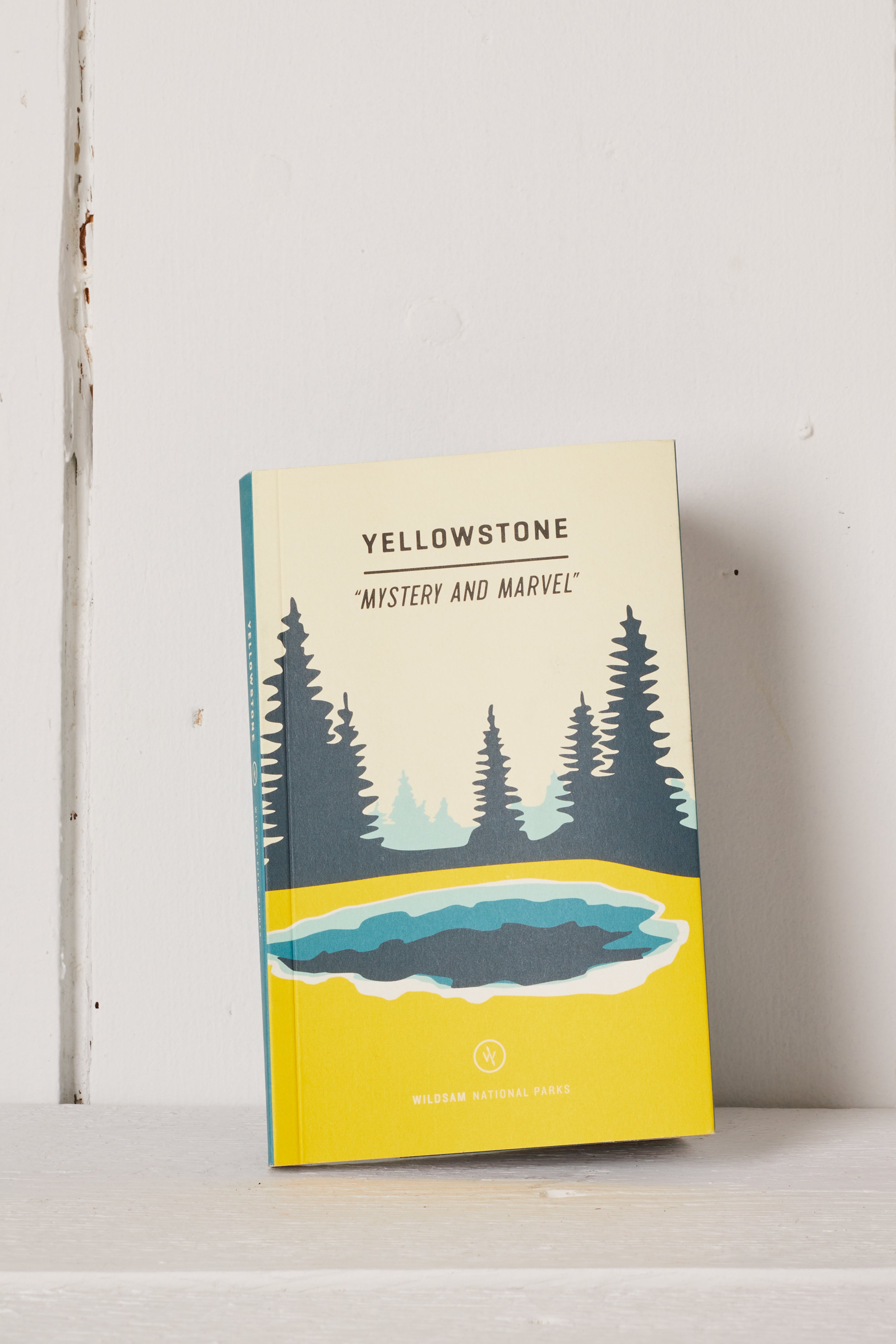 YELLOWSTONE FIELD GUIDE